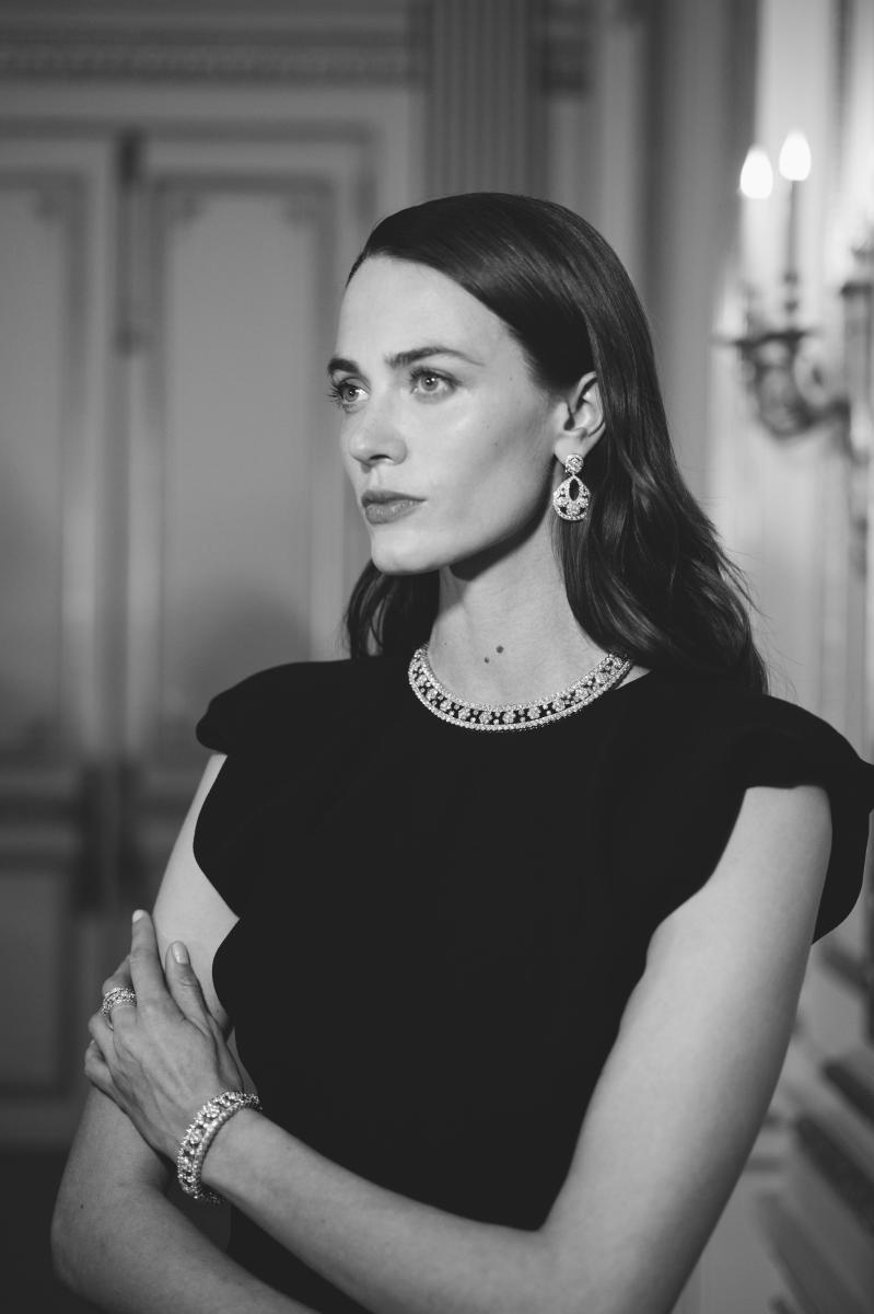 Skiss-VanCleef-Arpels-HauteJoaillerie-photographe-événementiel-modèle-focus