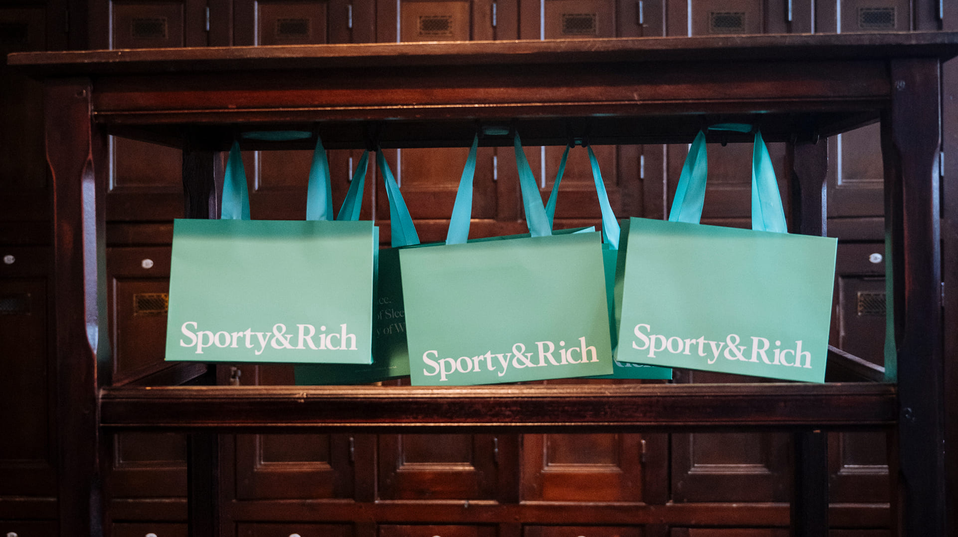 skiss-sporty-rich-tennis-12